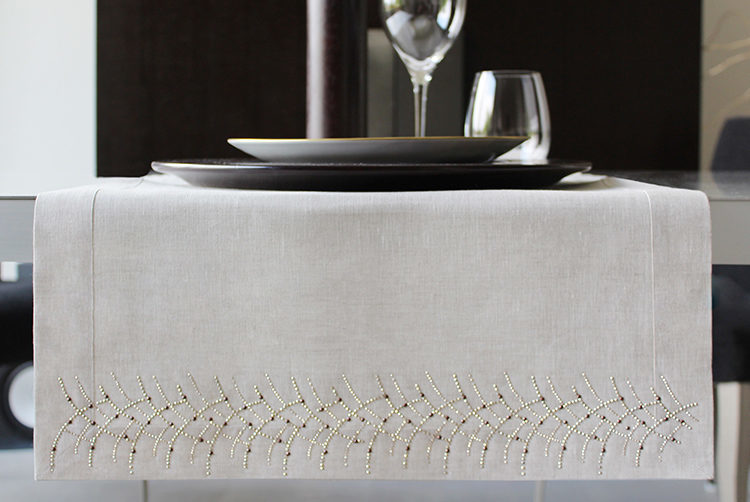 Table-Runner-750x502